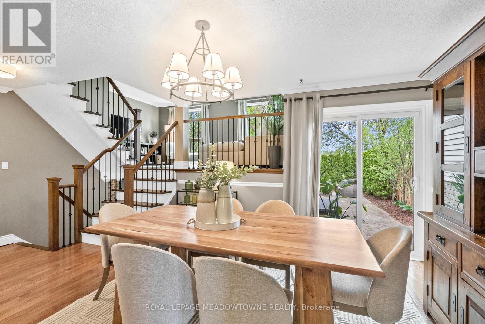 105 LAURIER AVENUE - 13