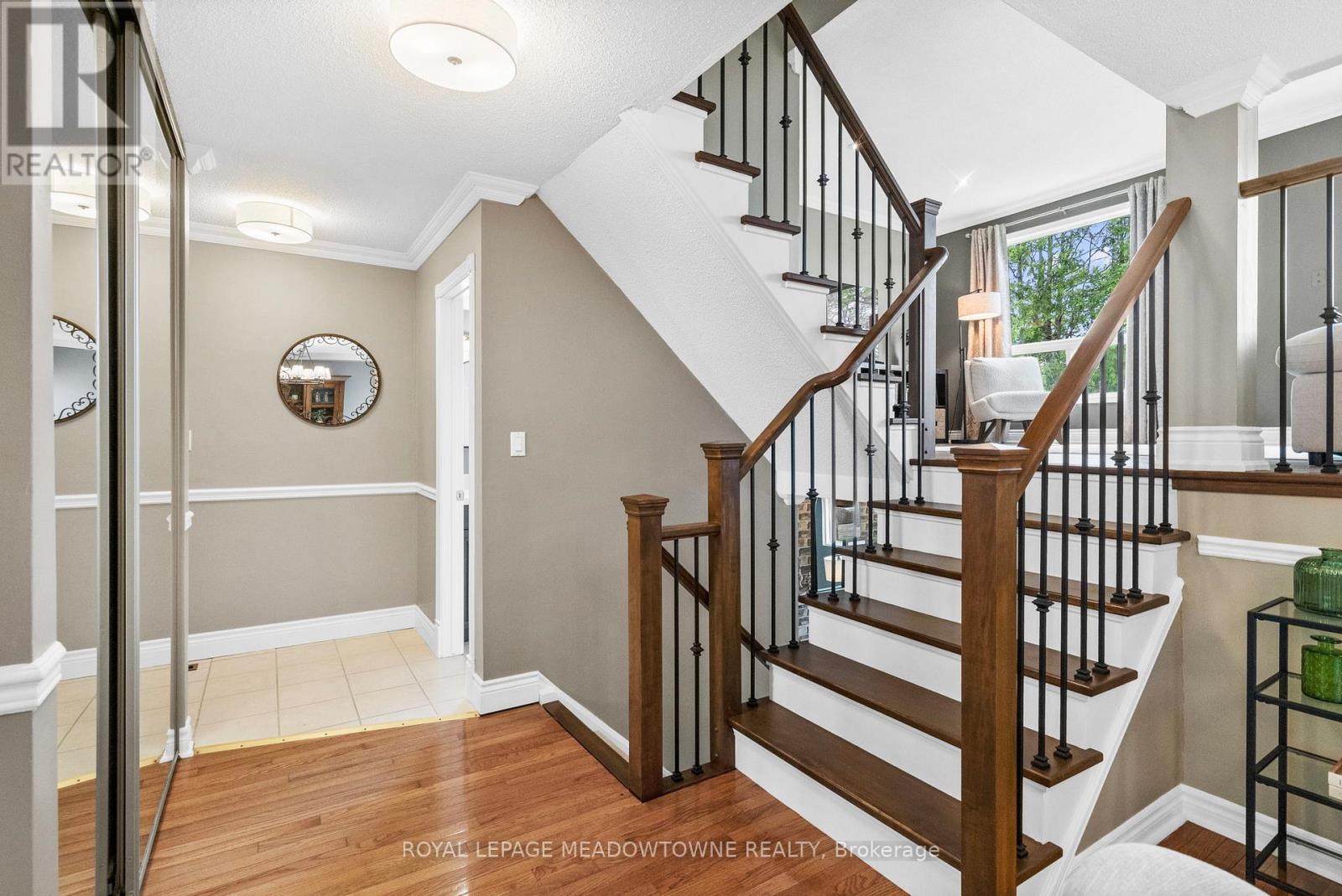 105 LAURIER AVENUE - 16