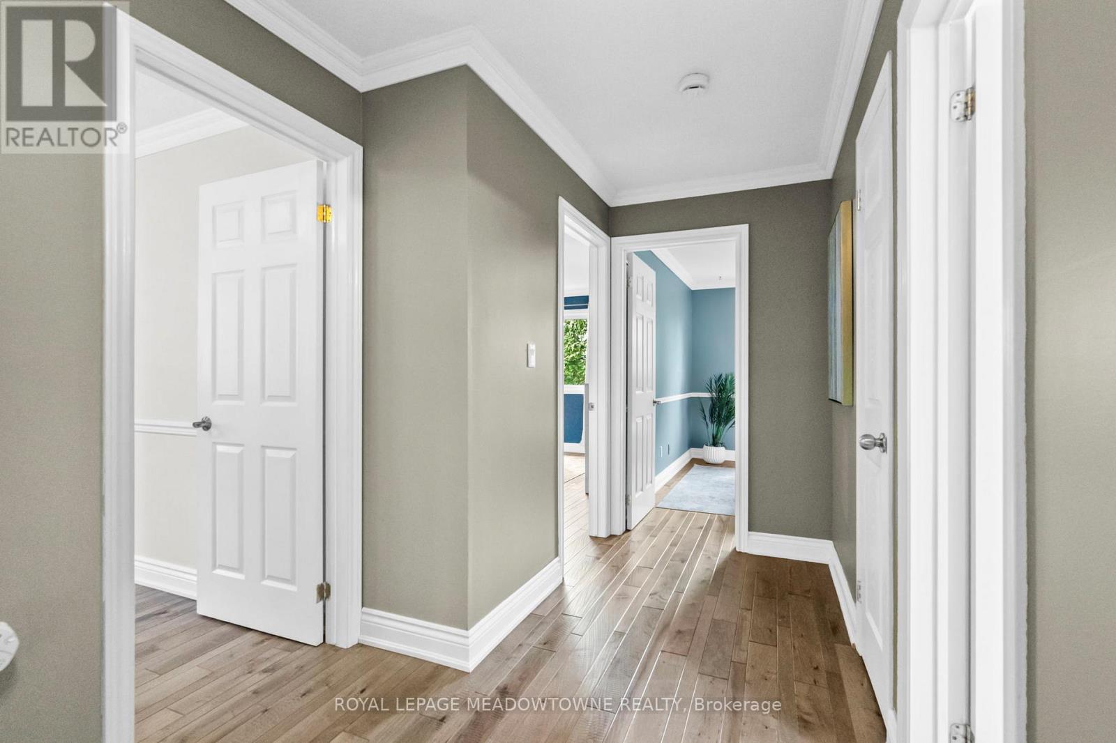 105 LAURIER AVENUE - 19