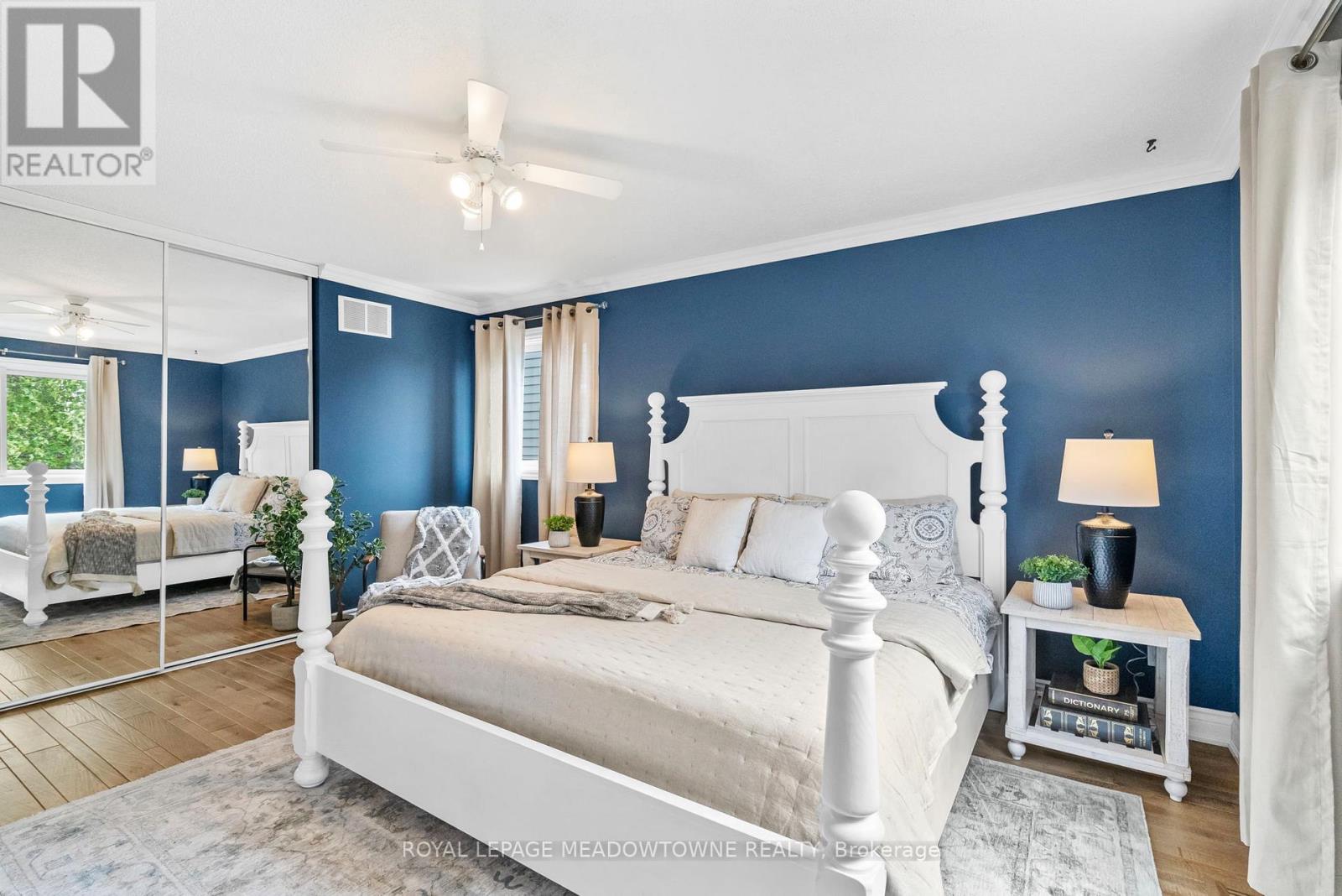 105 LAURIER AVENUE - 24