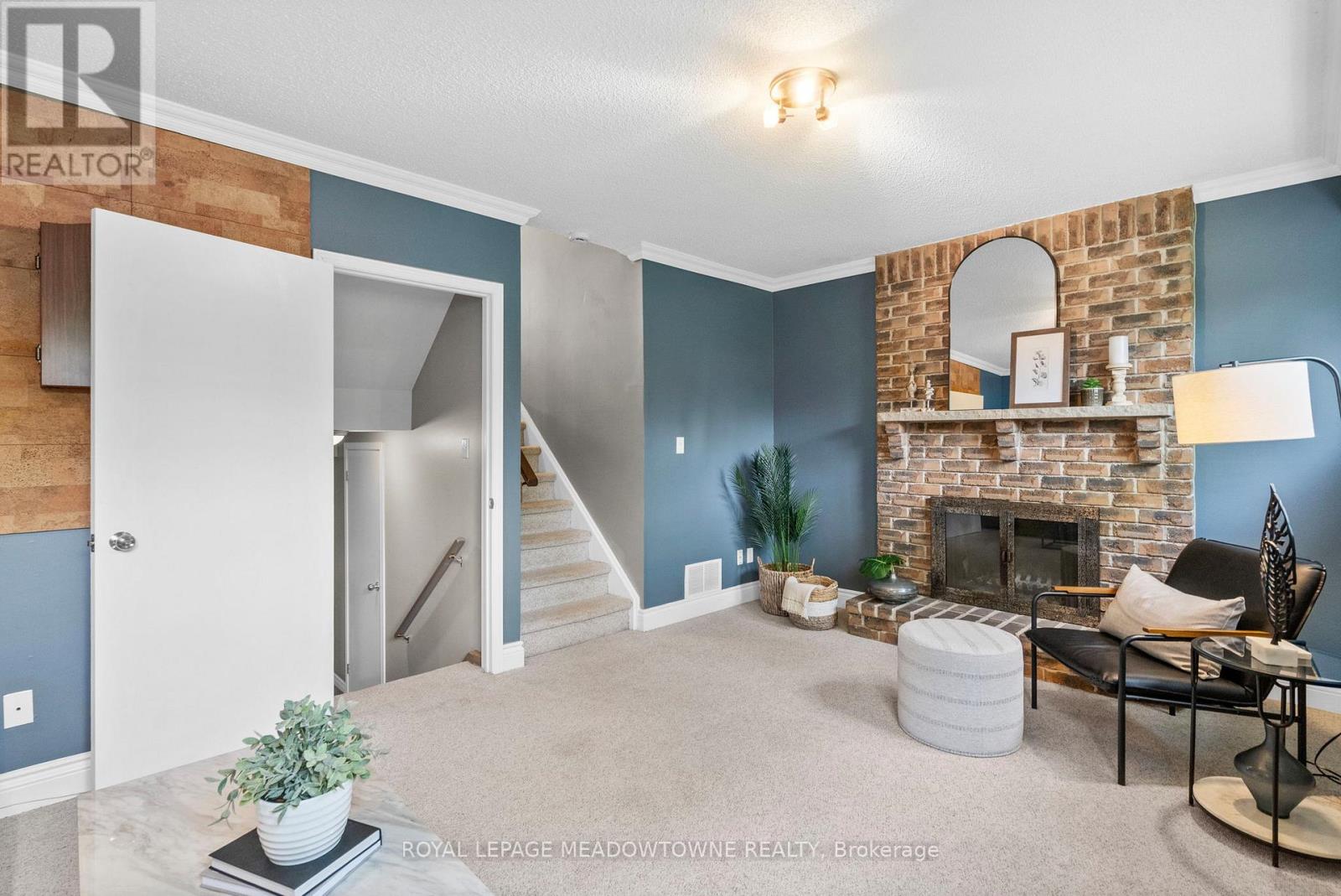 105 LAURIER AVENUE - 28