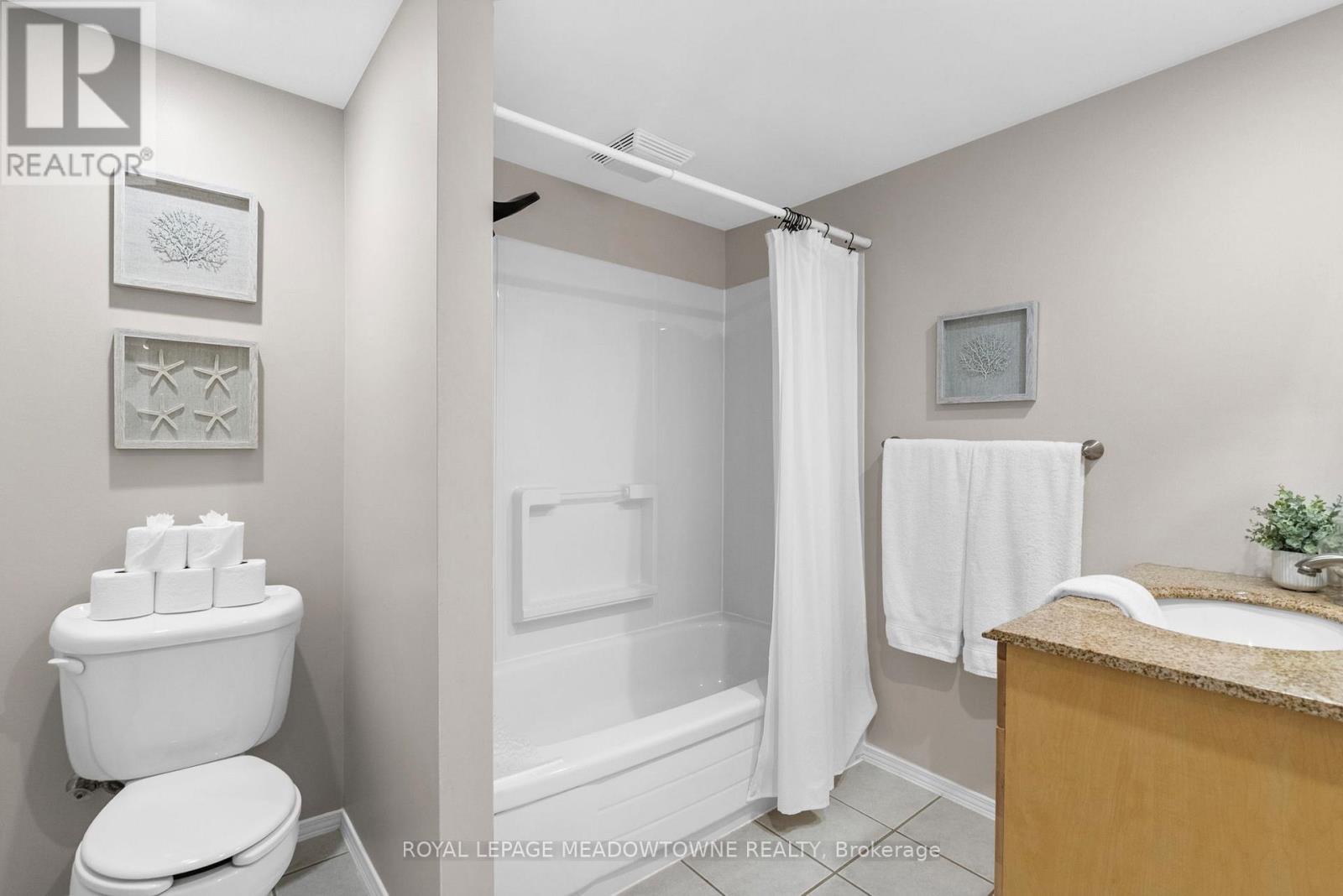105 LAURIER AVENUE - 35