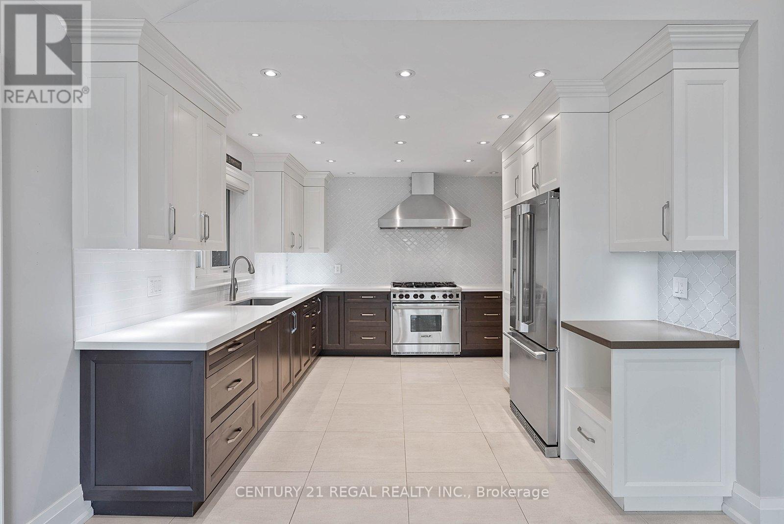 18 ROWSE CRESCENT - 11