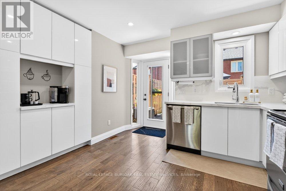 #409 895 MAPLE AVENUE - 14
