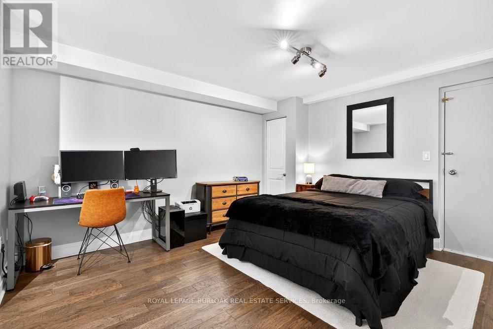 #409 895 MAPLE AVENUE - 27