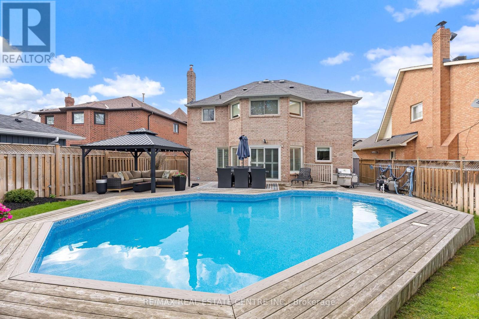 20 NIXON CRESCENT - 44