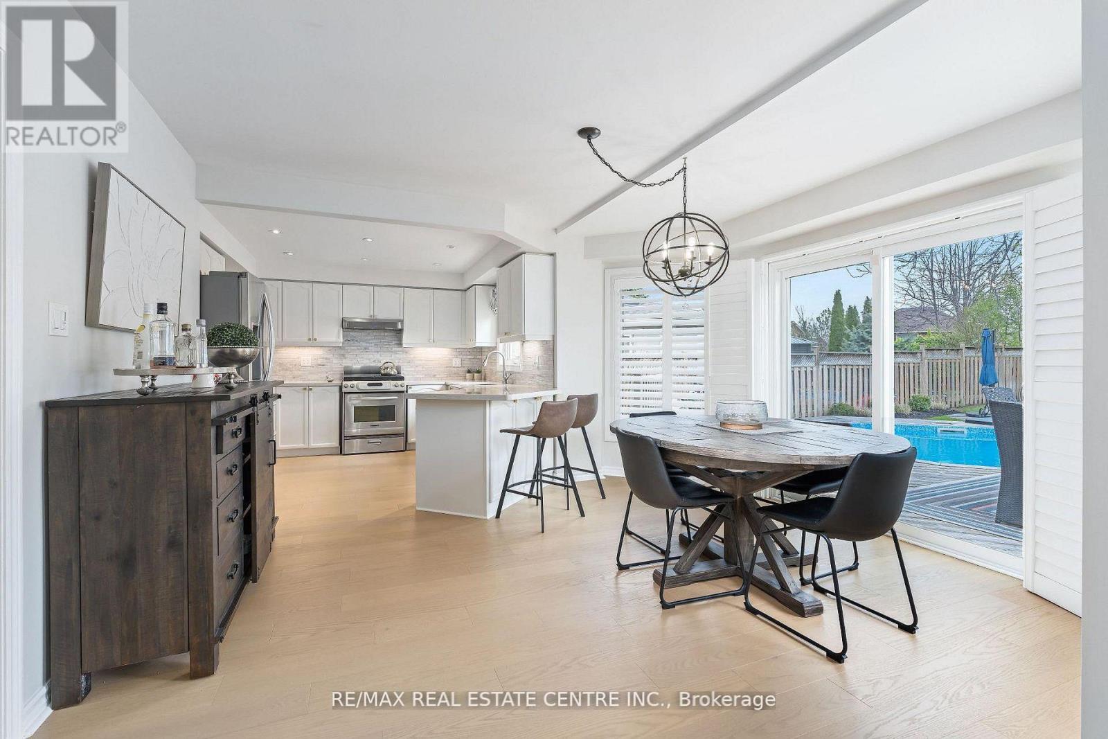 20 NIXON CRESCENT - 6
