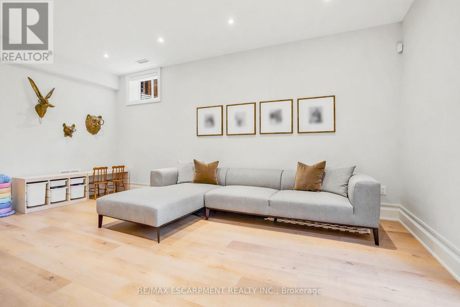38A MAPLE AVENUE N - 34