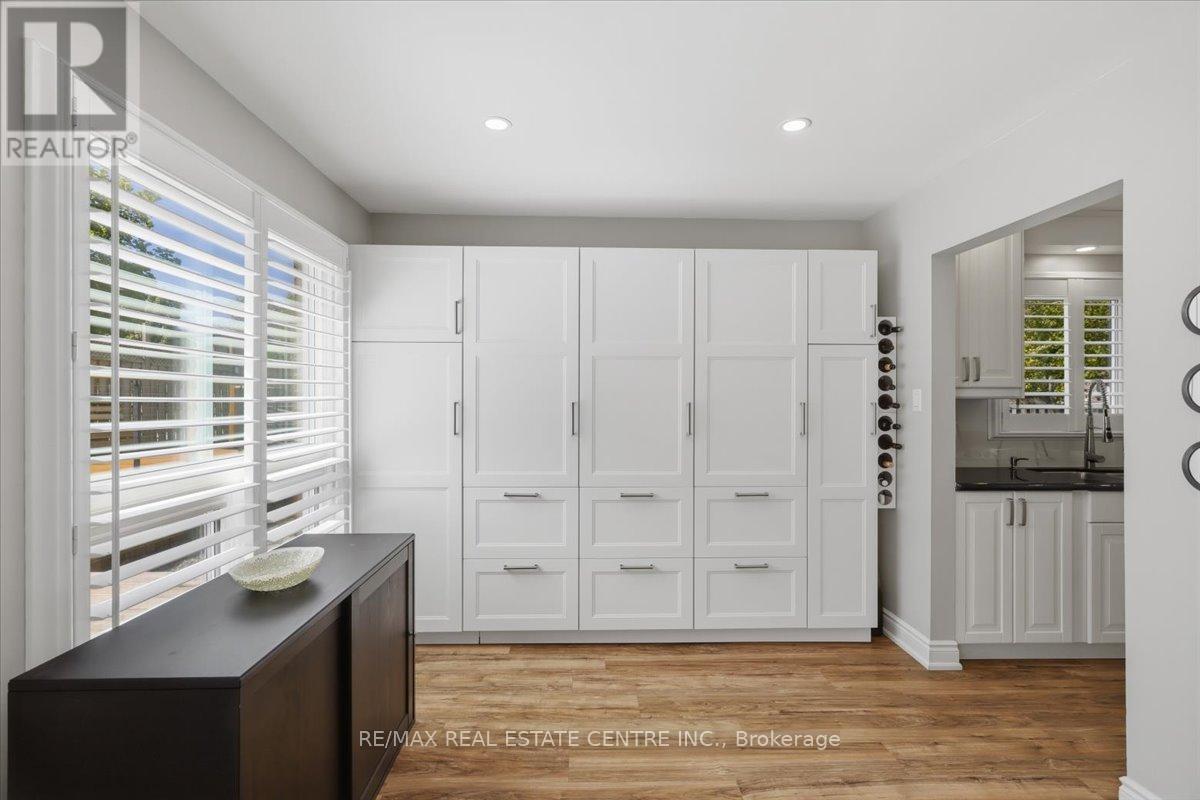 315 WOODLAWN CRESCENT - 14