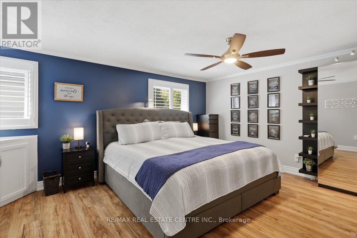 315 WOODLAWN CRESCENT - 19