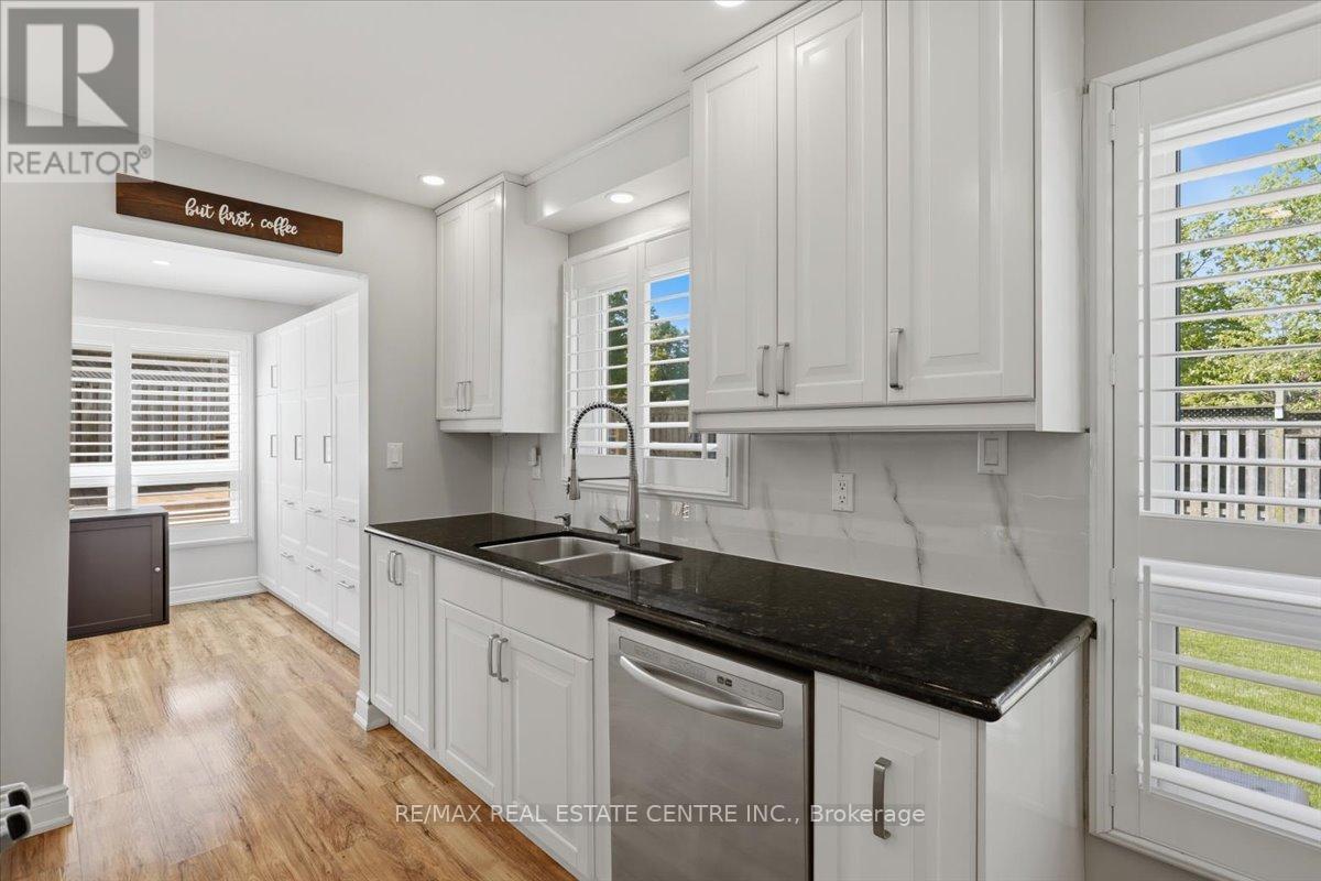 315 WOODLAWN CRESCENT - 9