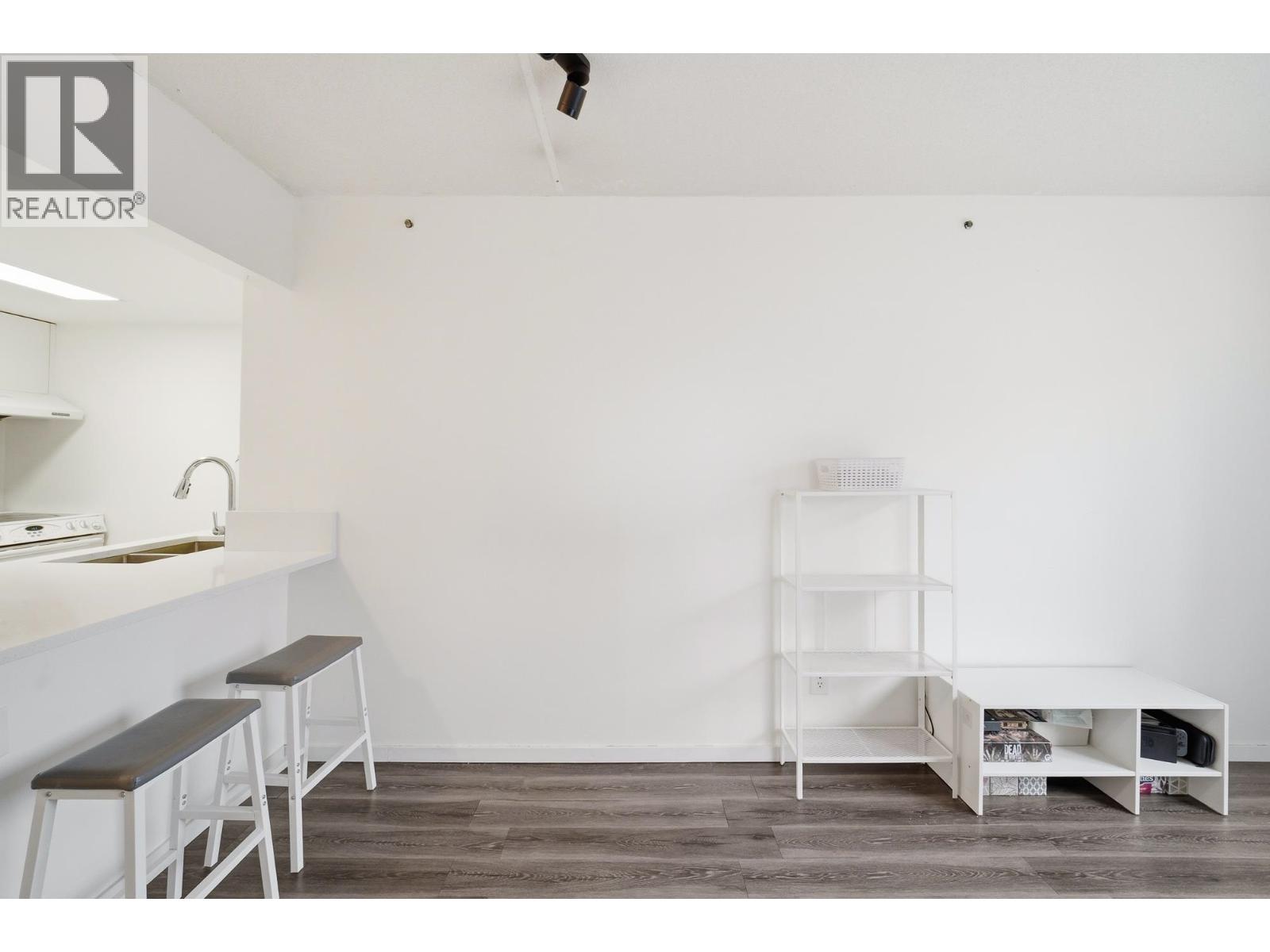 603 828 AGNES STREET, New Westminster