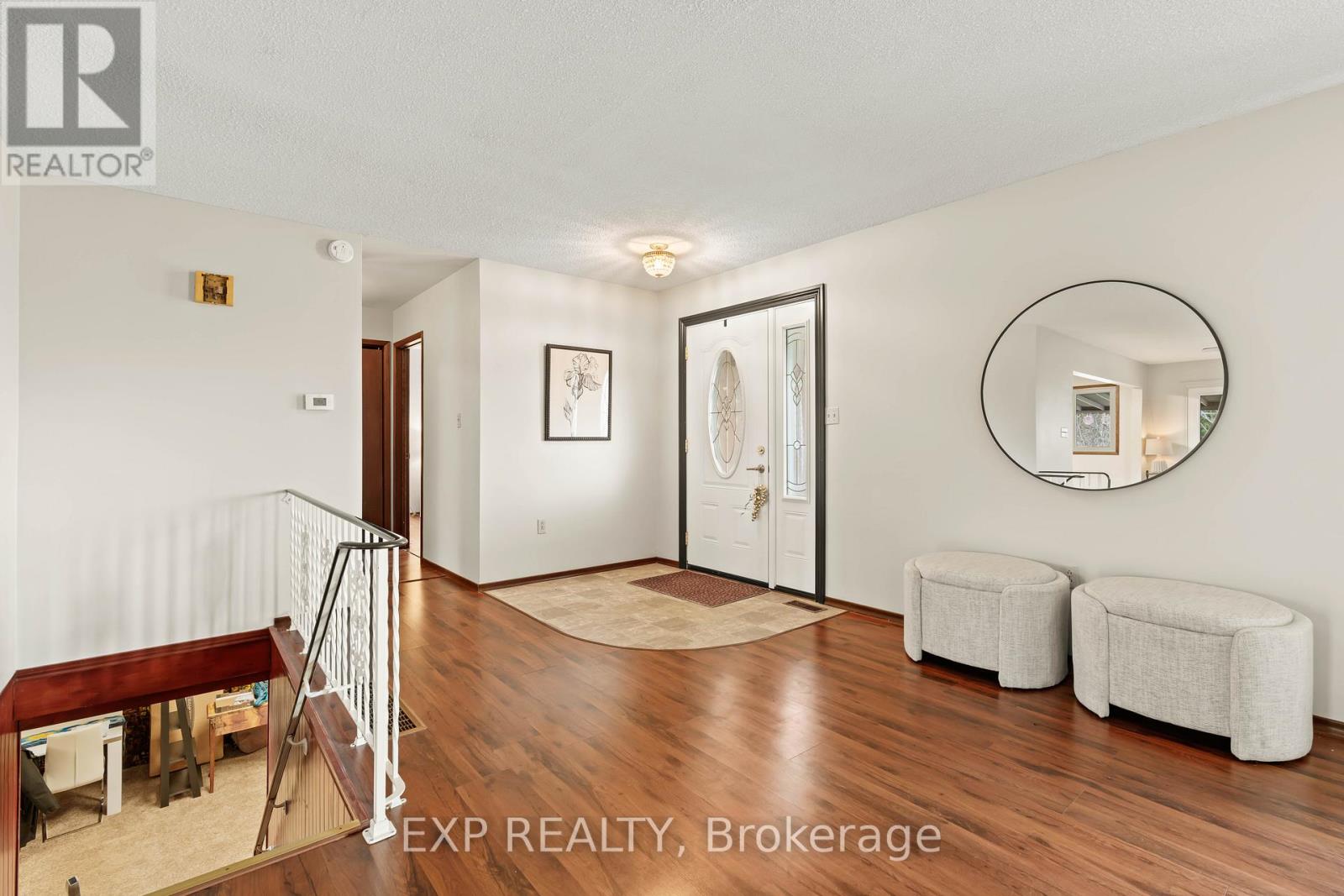 308 JOHN STREET S - 20