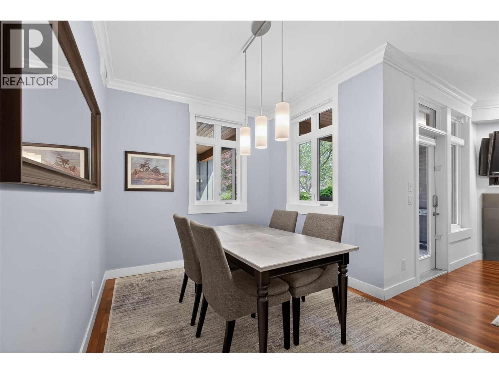 #101 2901 Abbott Street - 17