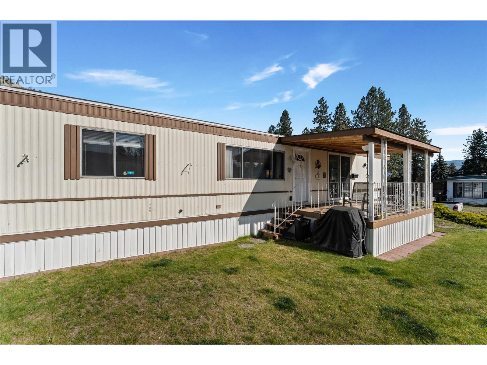 #40 1929 Hwy 97 Street - 25