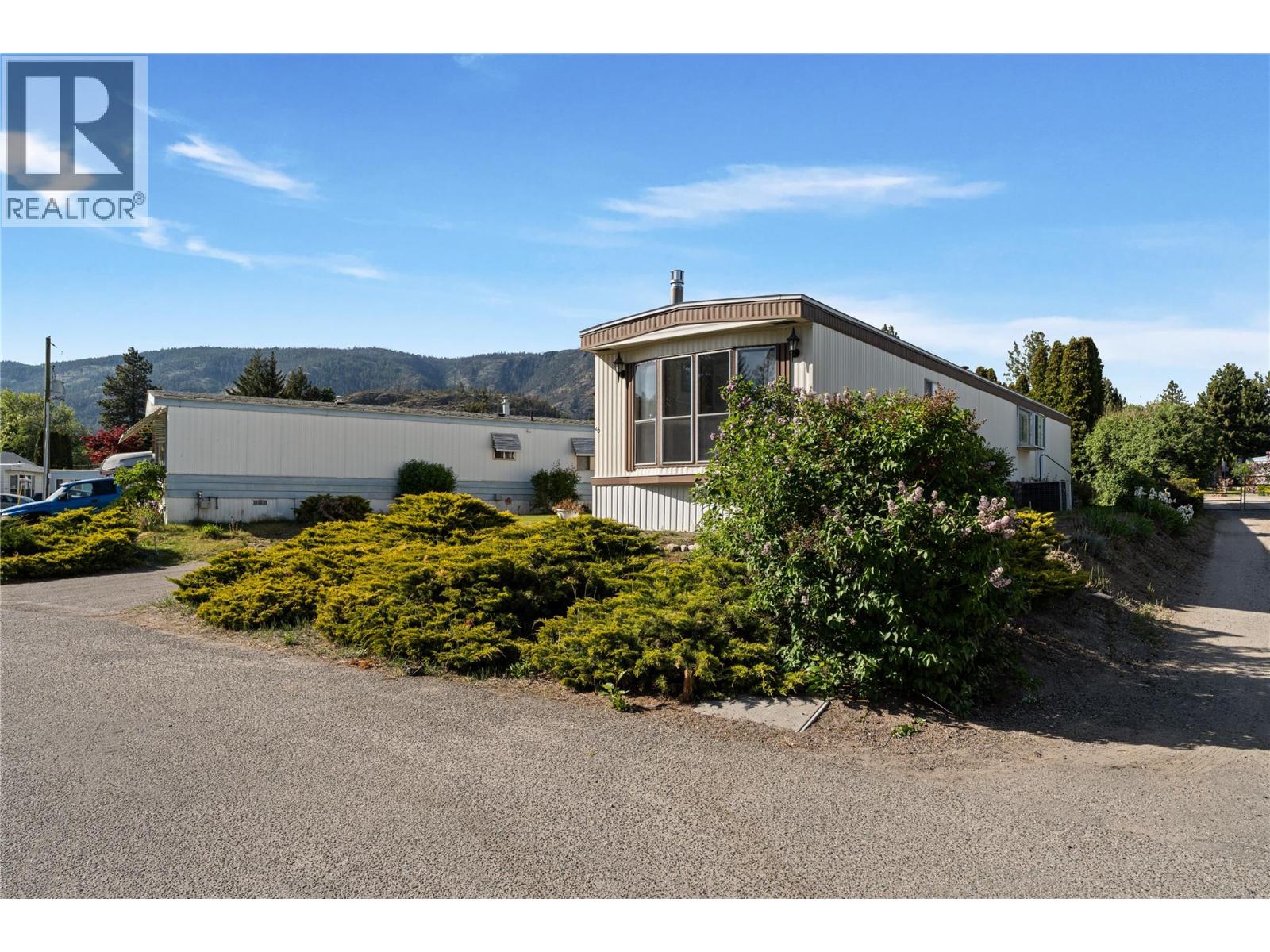 #40 1929 Hwy 97 Street - 30