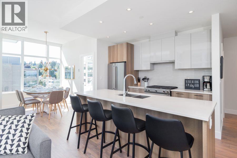 702 258 NELSON'S COURT, New Westminster