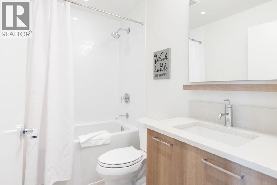 702 258 NELSON'S COURT, New Westminster