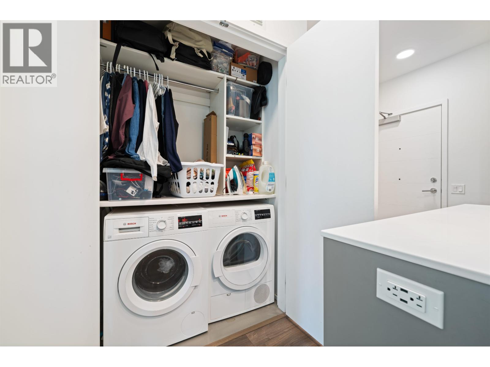 202 3809 EVERGREEN PLACE, Burnaby