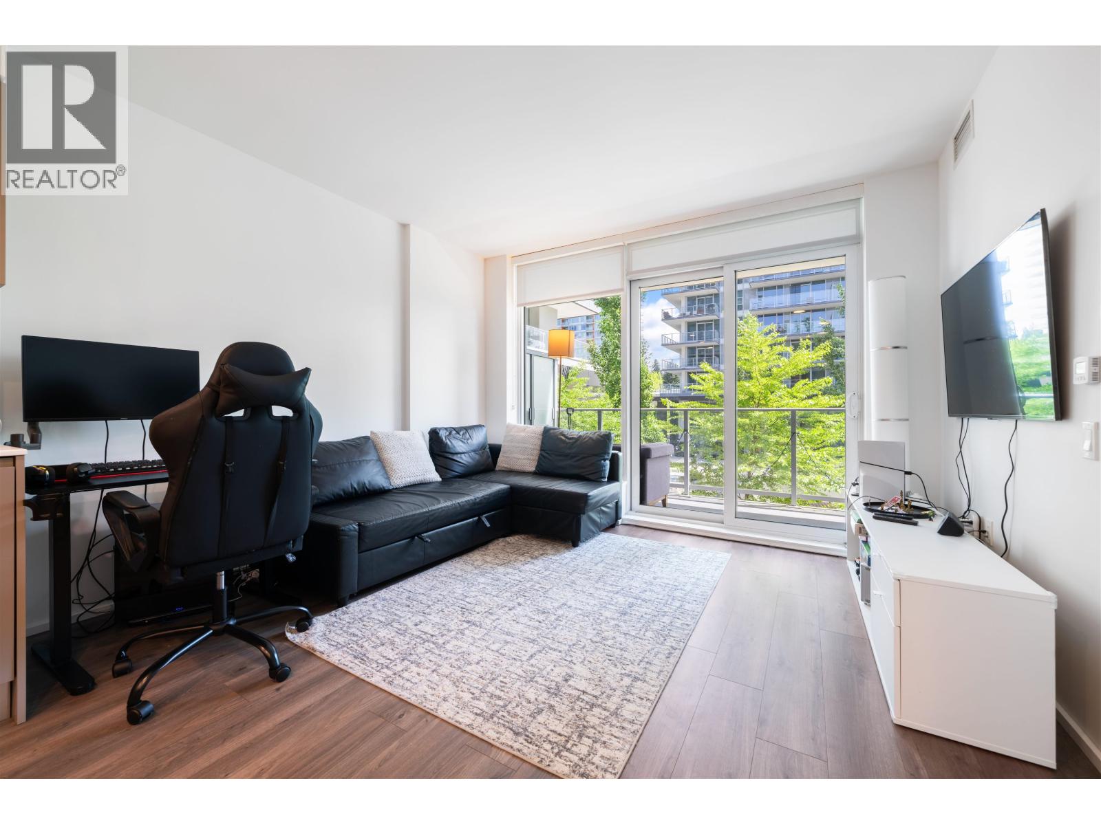 202 3809 EVERGREEN PLACE, Burnaby