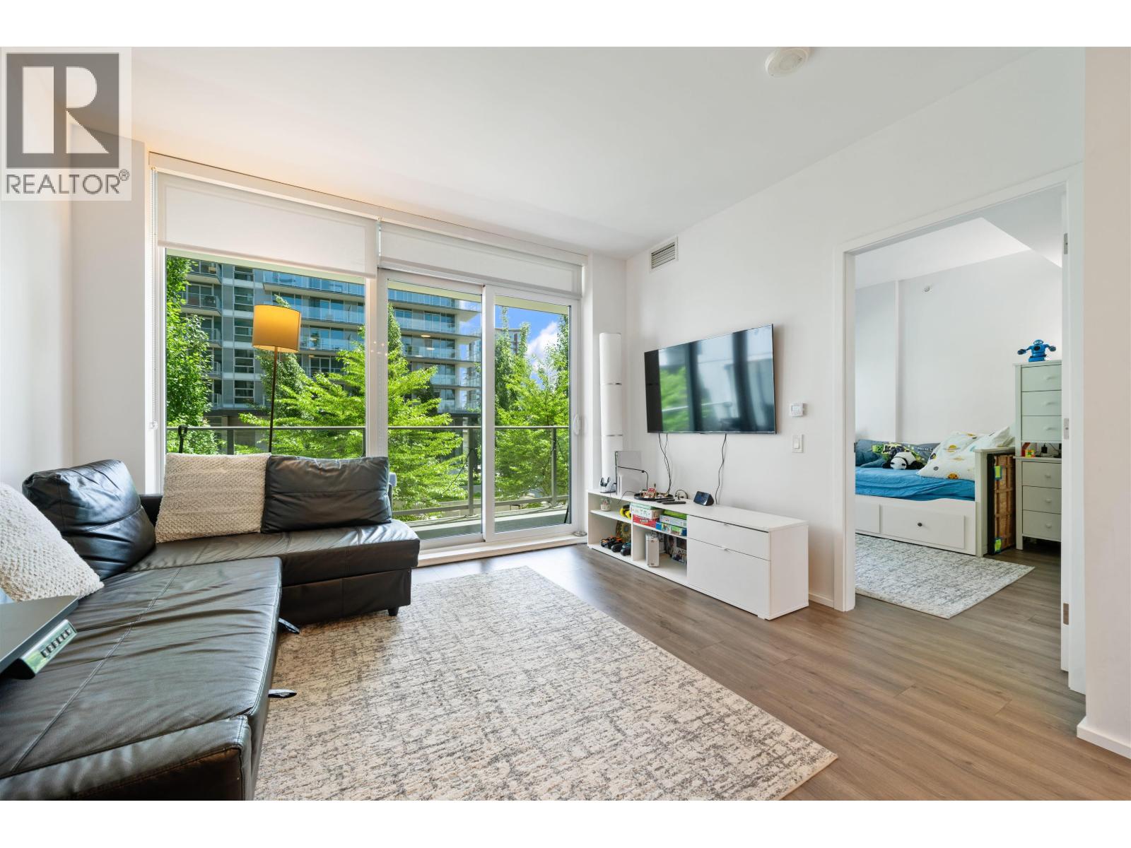 202 3809 EVERGREEN PLACE, Burnaby