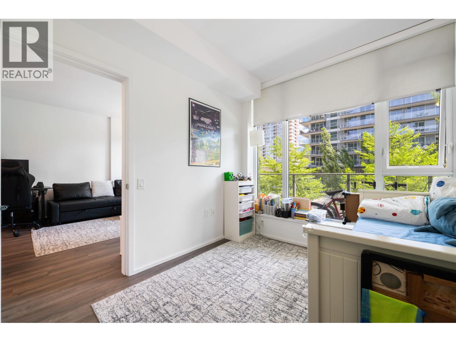 202 3809 EVERGREEN PLACE, Burnaby