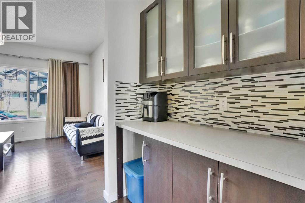 197 Skyview Springs Crescent NE - 11