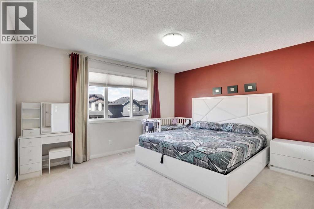 197 Skyview Springs Crescent NE - 24
