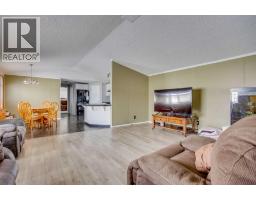 Dining room - 209 Waterhouse Street, Fort Mcmurray, AB T9K2T1 Photo 6