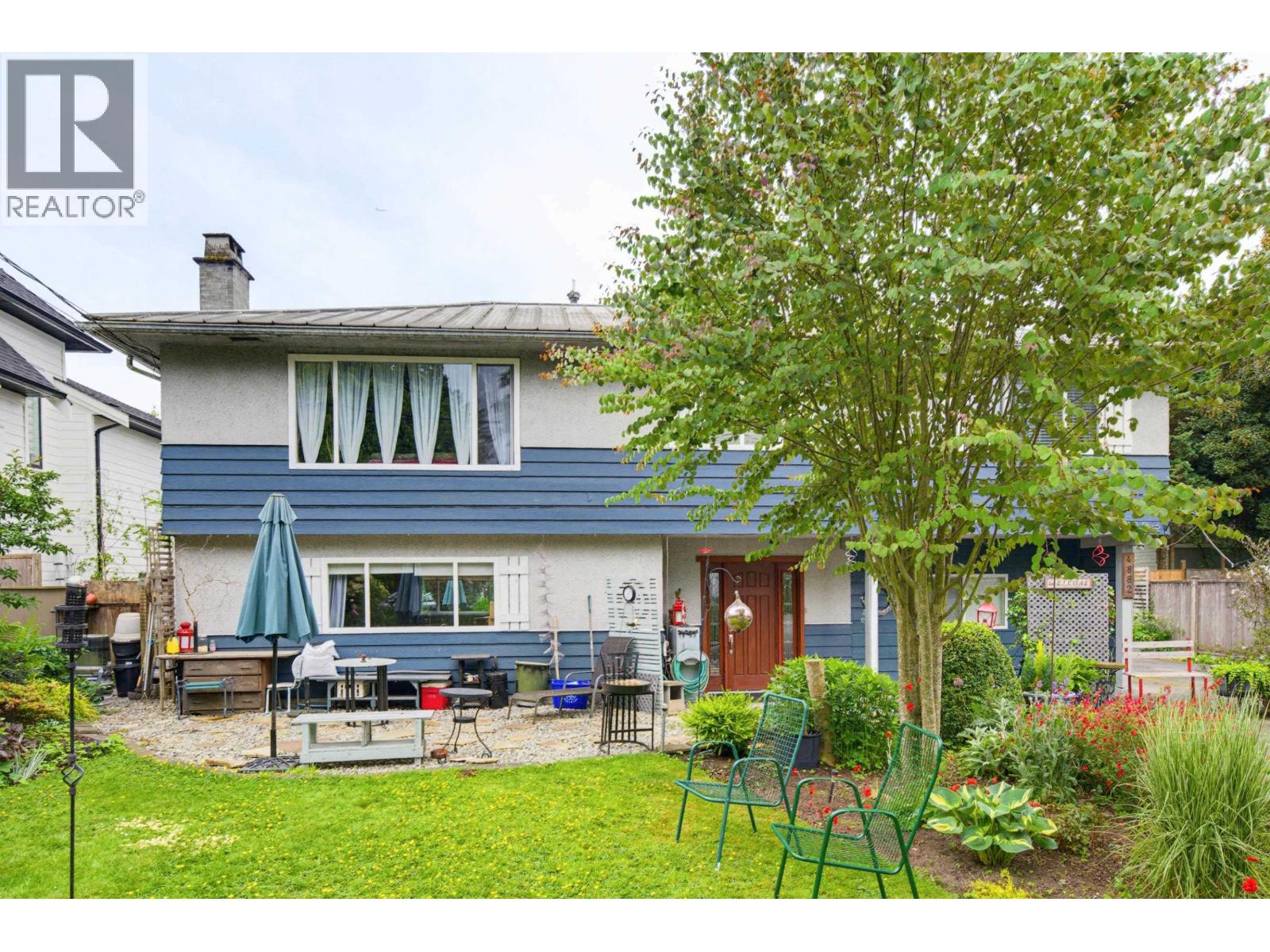 4882 44B Avenue - main photo