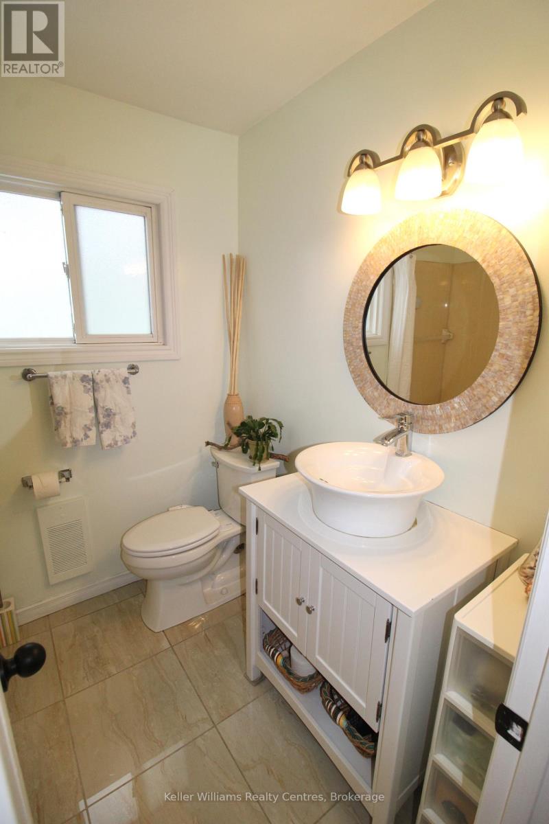 419 LAKE ROSALIND ROAD 4 - 33