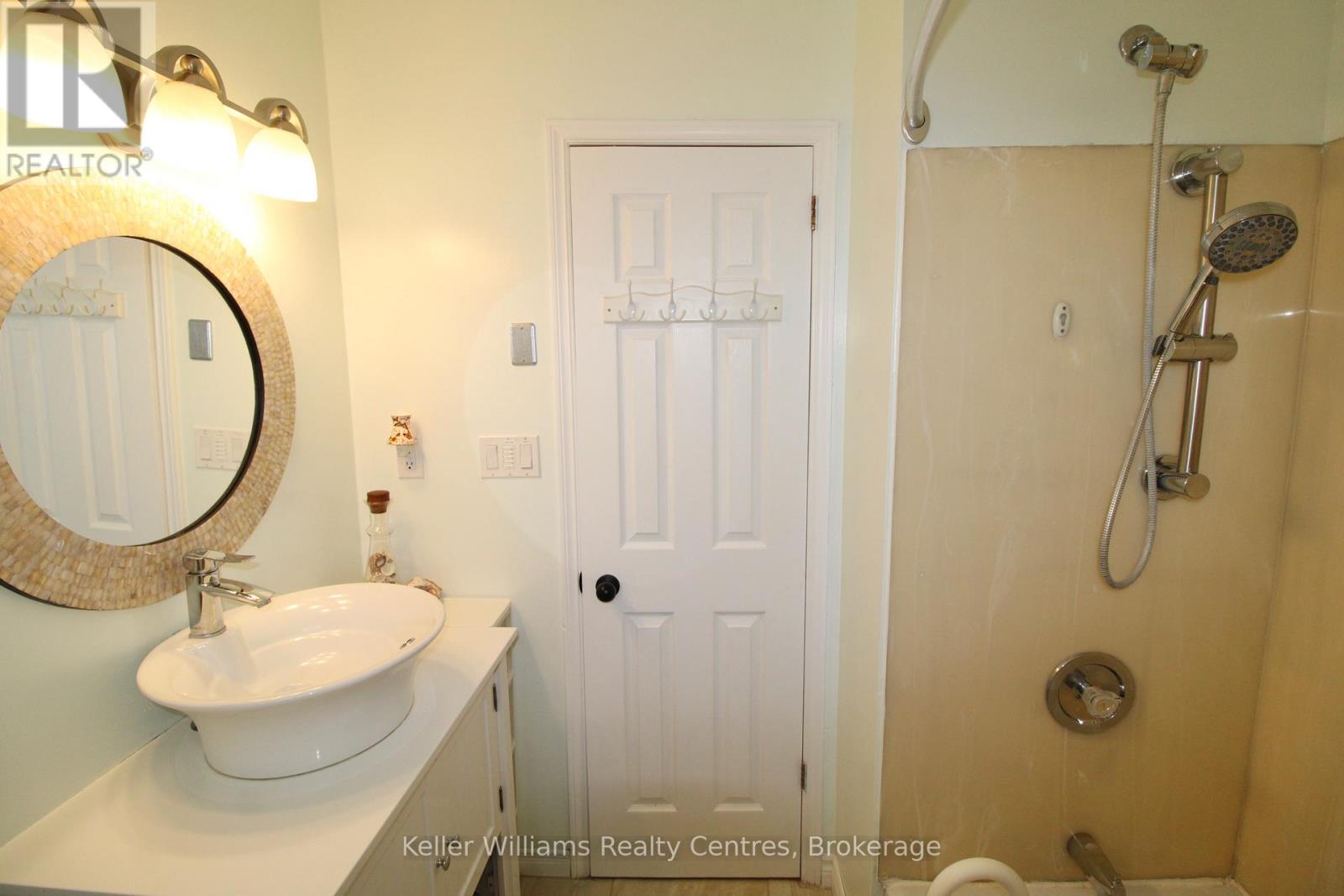 419 LAKE ROSALIND ROAD 4 - 34