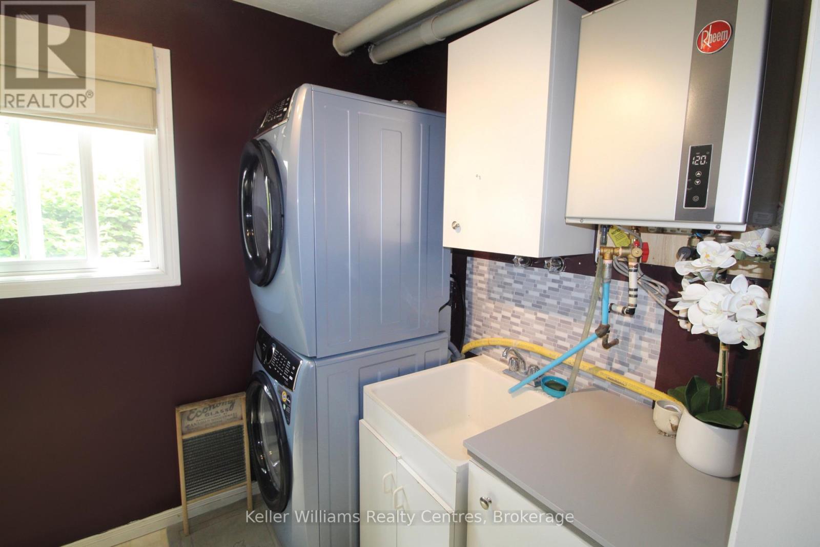 419 LAKE ROSALIND ROAD 4 - 35