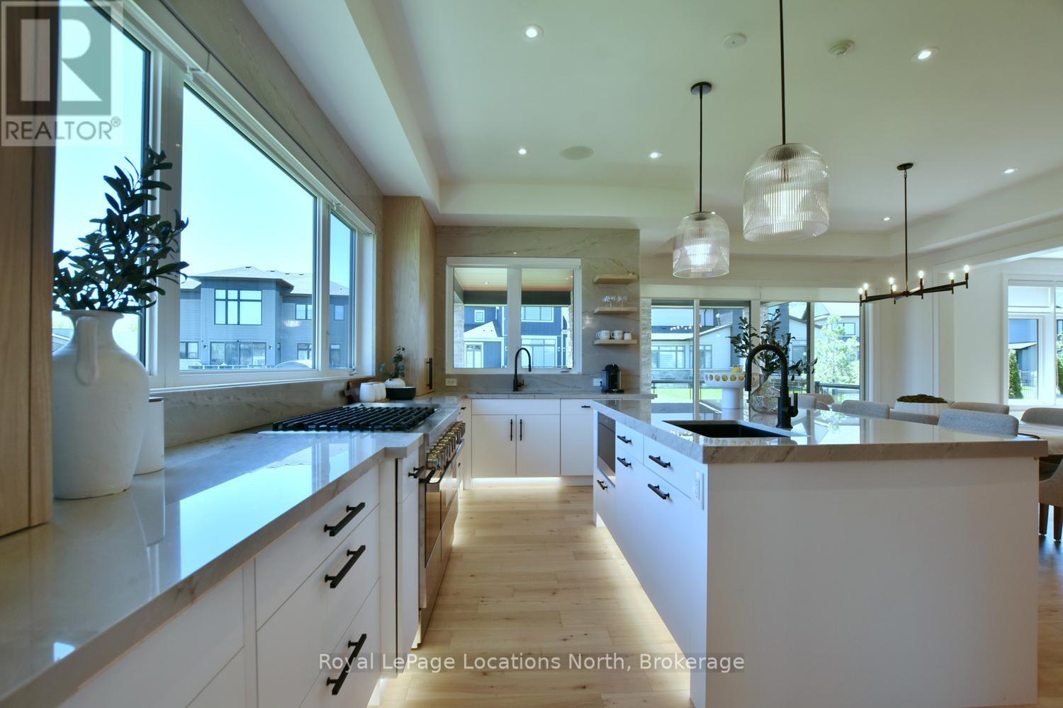 117 CATTAIL CRESCENT - 17