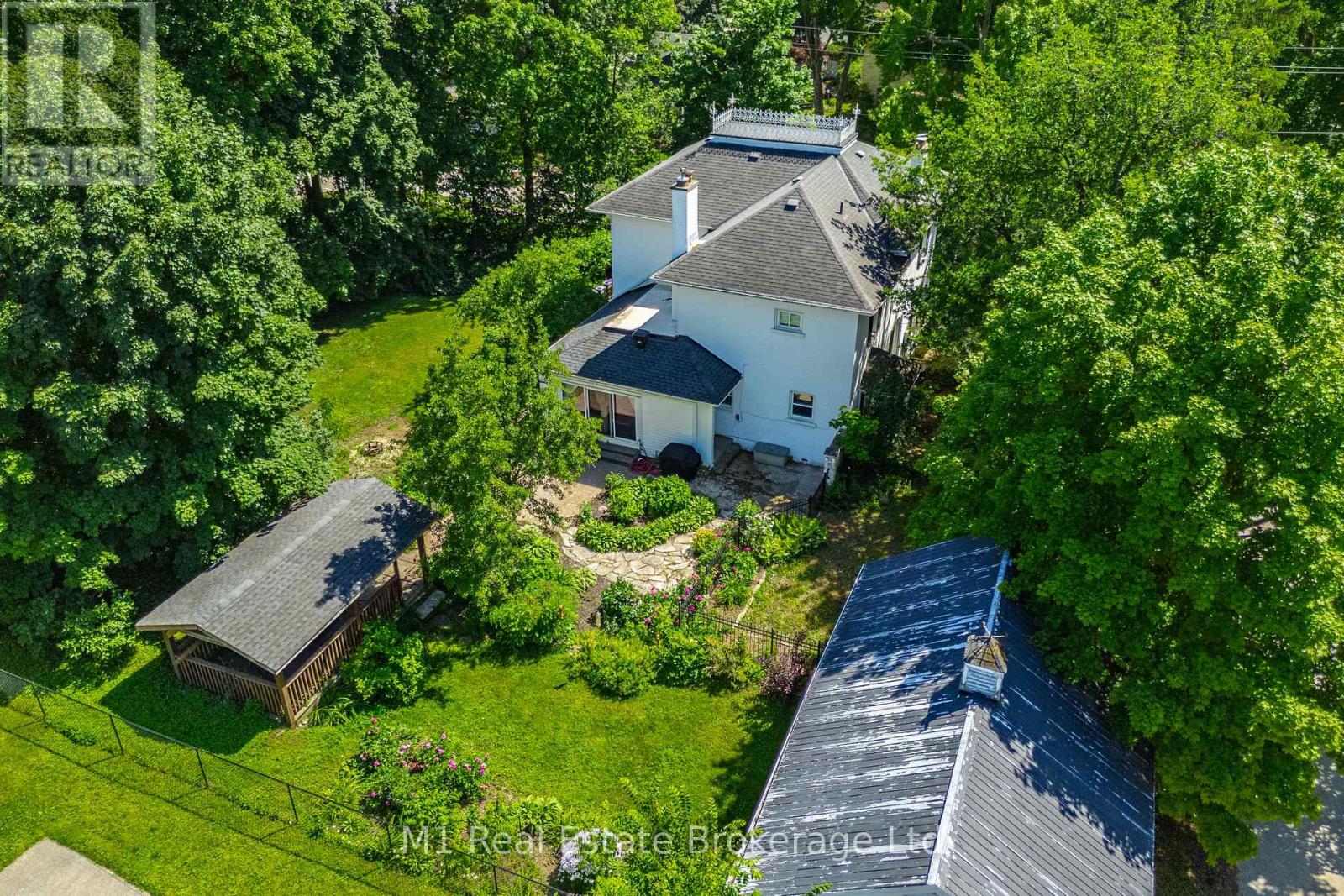 119 JOHN STREET W - 38