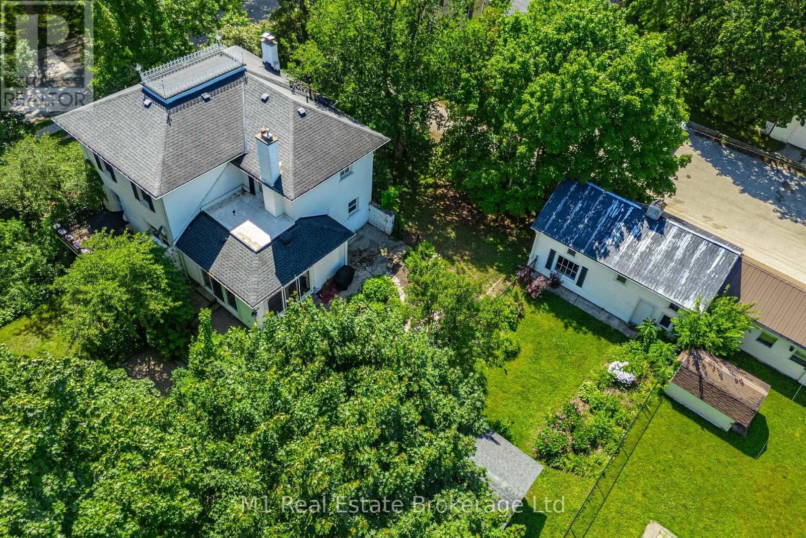 119 JOHN STREET W - 39