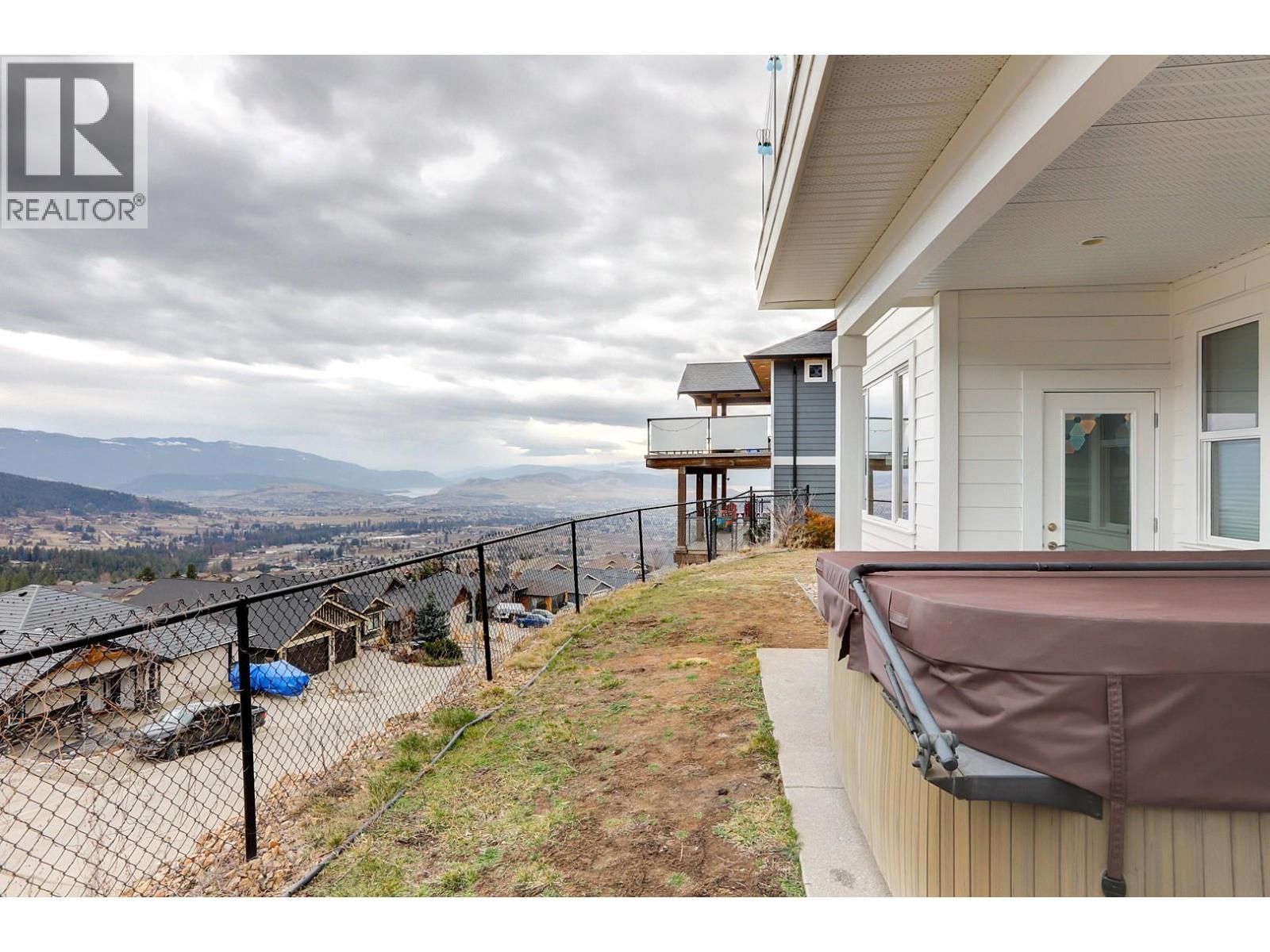 7313 Sunridge Road - 66