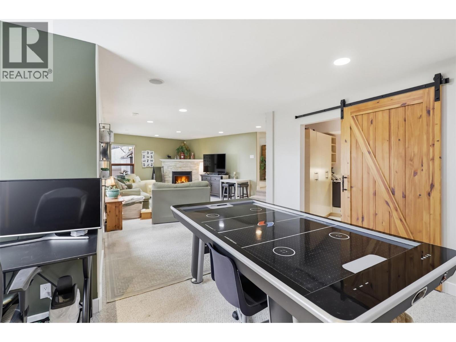 7 Chancellor Drive - 72