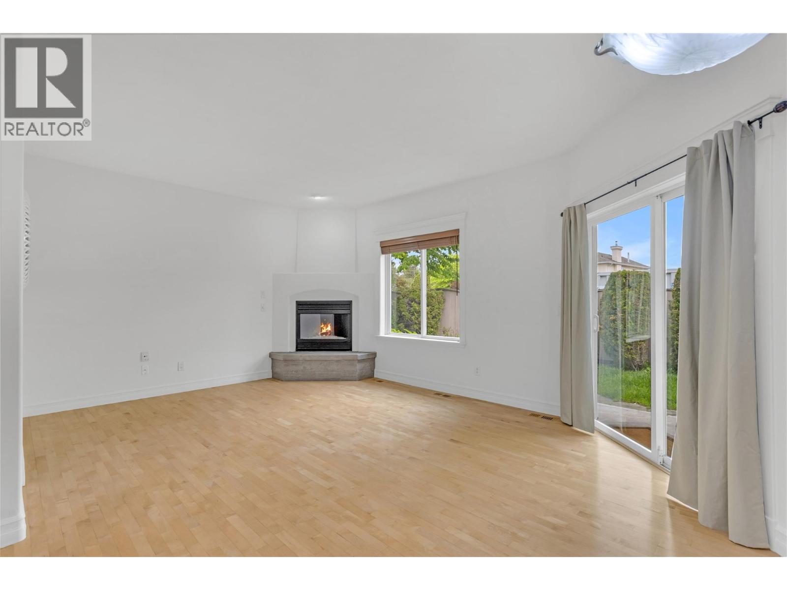 4049 Lakeshore Road Unit# 104, Kelowna