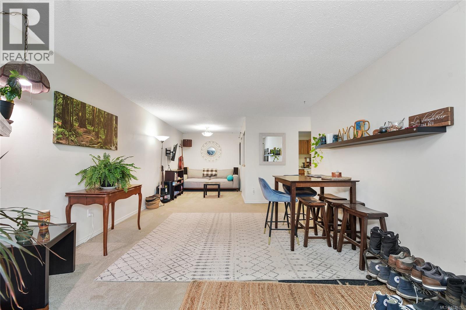 #105 81 Gorge Rd W - 2