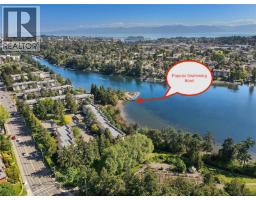 105 81 Gorge Rd W, Saanich, BC V9A1L9 Photo 16