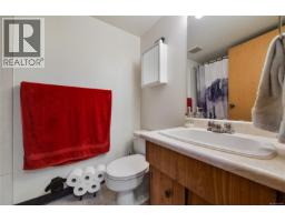 Kitchen - 105 81 Gorge Rd W, Saanich, BC V9A1L9 Photo 8