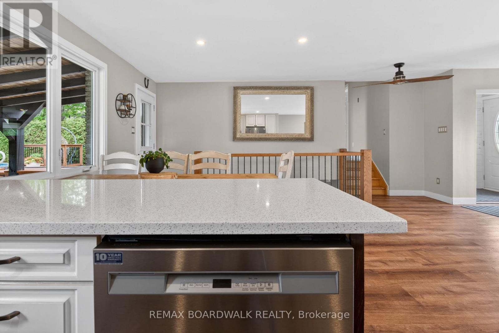 13 ALICE STREET - 12