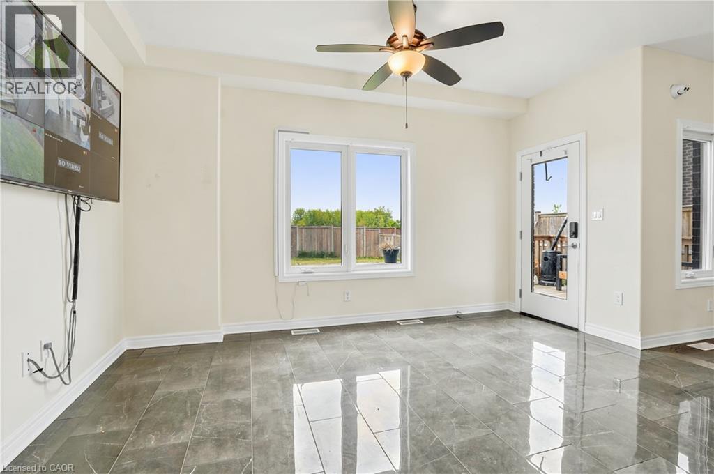 374 VIGER Drive S - 14