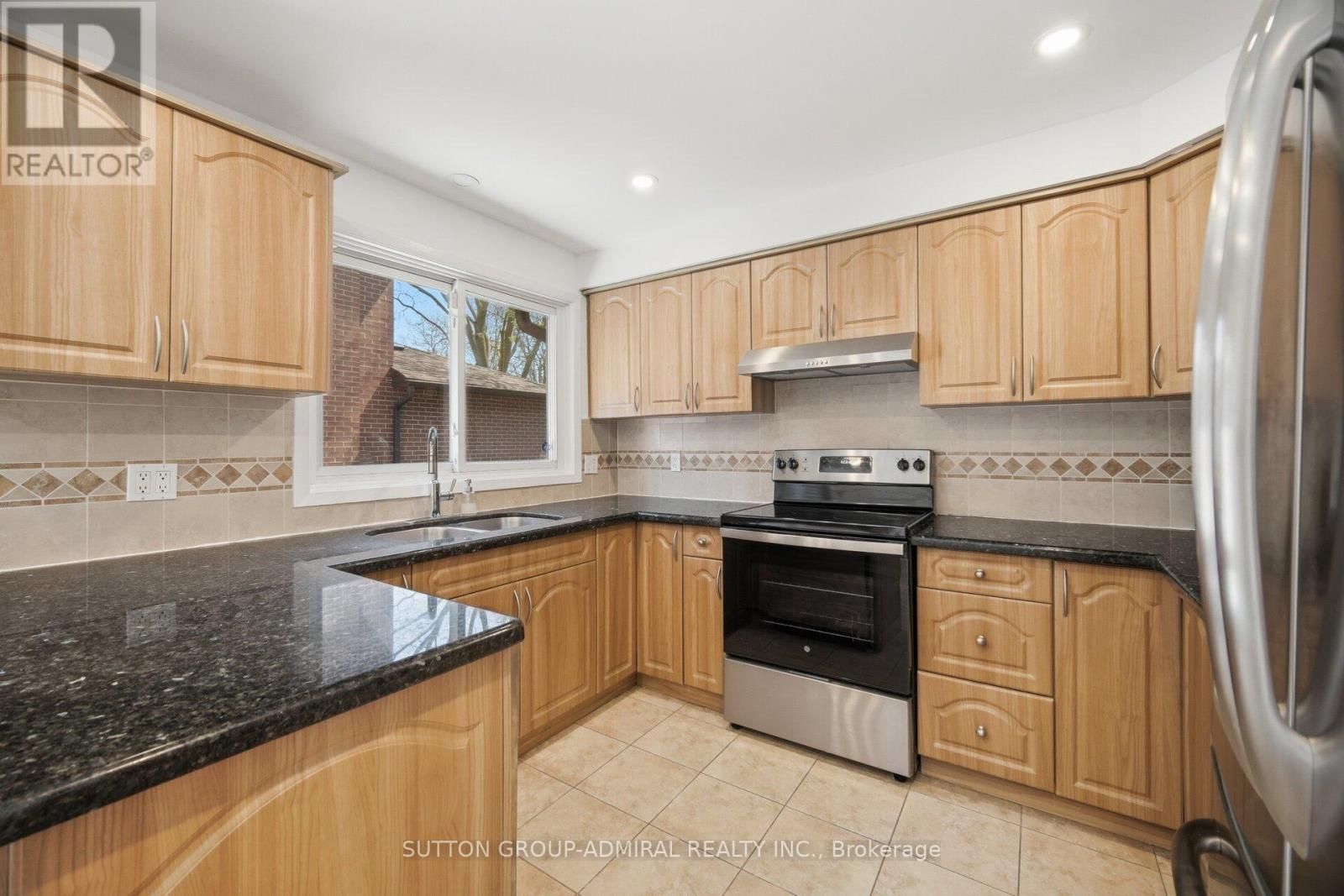 53 BESTVIEW DRIVE - 11