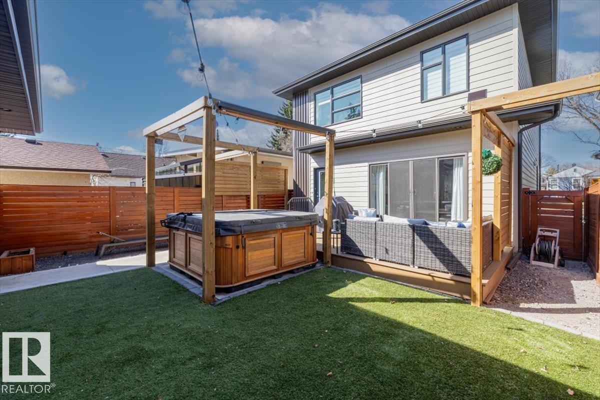 11245 64 ST NW - 52