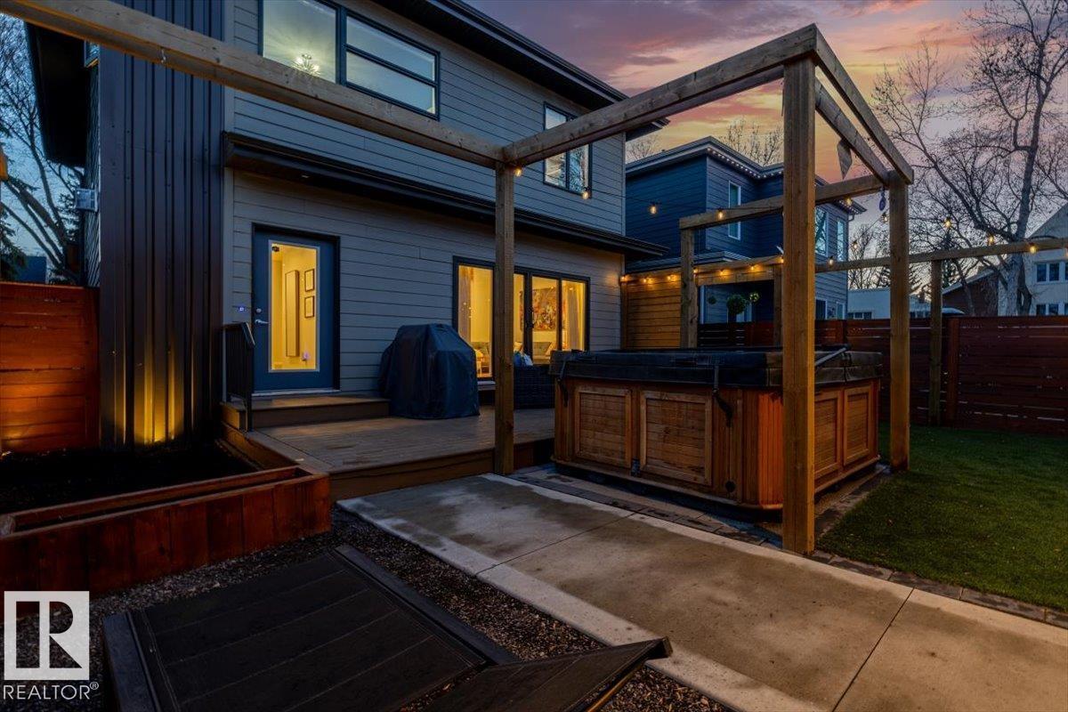 11245 64 ST NW - 51