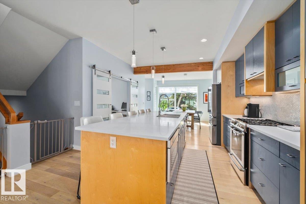 11245 64 ST NW - 14
