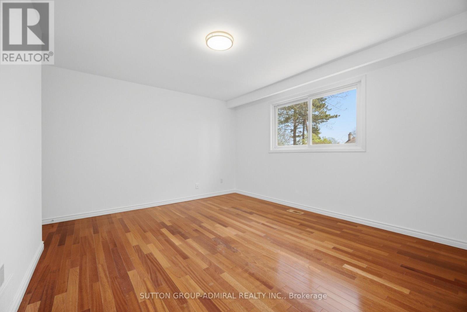 53 BESTVIEW DRIVE - 37