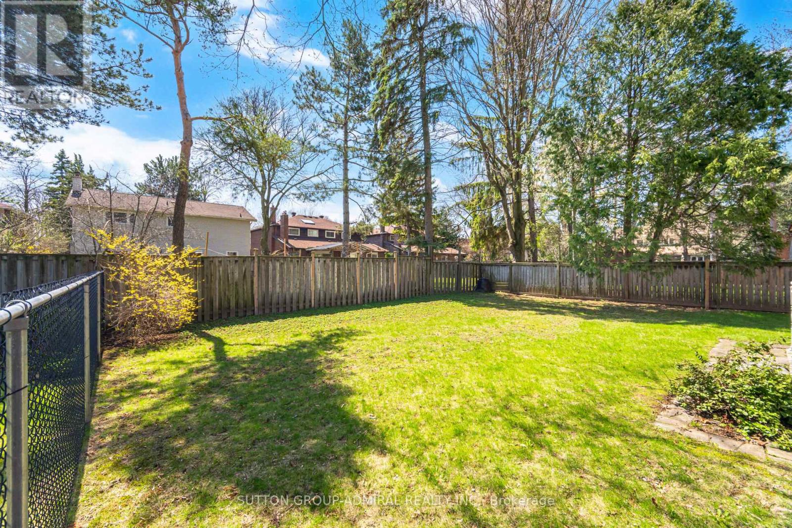 53 BESTVIEW DRIVE - 50